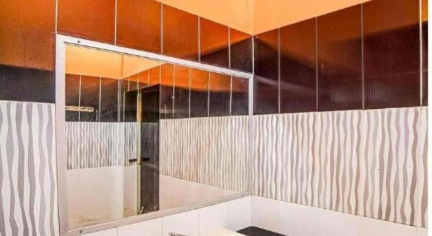 Hotel Oyo 90980 Al Karim Syariah Tanjungbalai Esterno foto