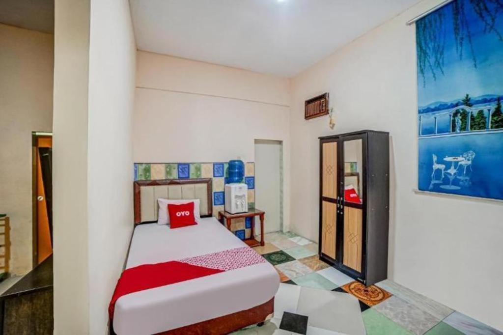 Hotel Oyo 90980 Al Karim Syariah Tanjungbalai Esterno foto
