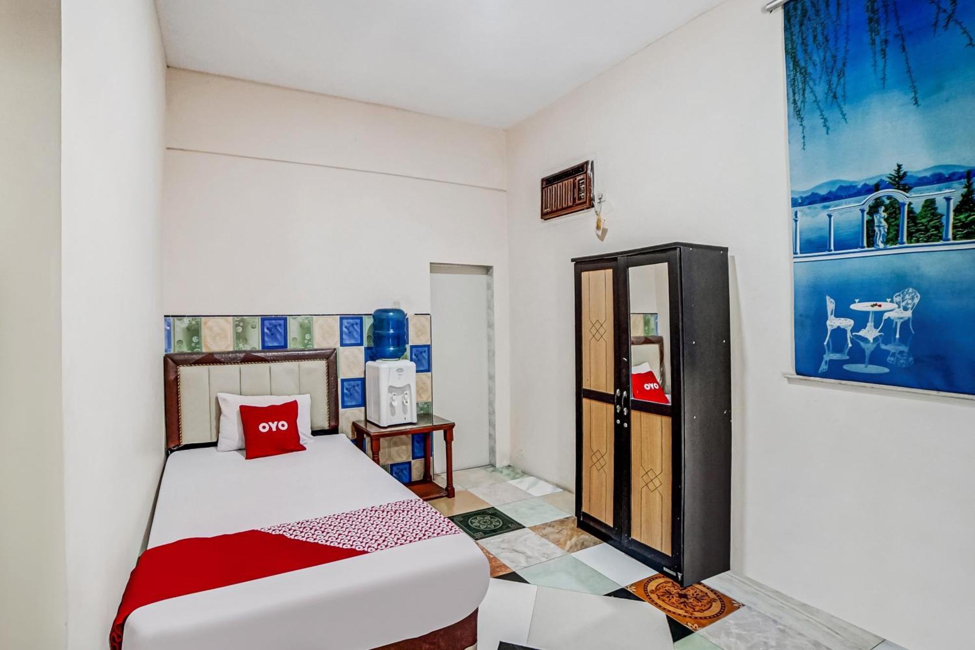 Hotel Oyo 90980 Al Karim Syariah Tanjungbalai Esterno foto
